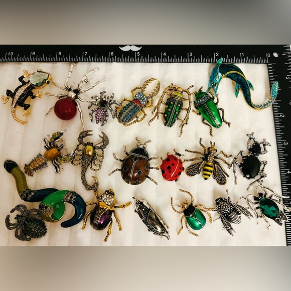 Jewelry - Lot 20 Vintage Style Insect Animal Brooches Rhinestone Enamel Beetle Spider Ant